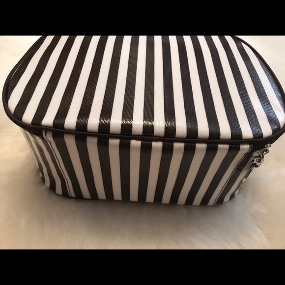 Henri Bendel Centennial Stripe Round Train Case - Picture 7 of 8